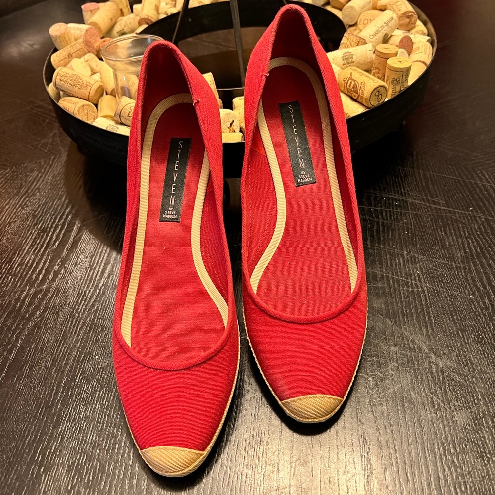 Steven flats